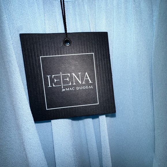 Mac Duggal #55321 size 4 - Light Blue Plunge V-Neck Maxi Dress NWT - Picture 8 of 13